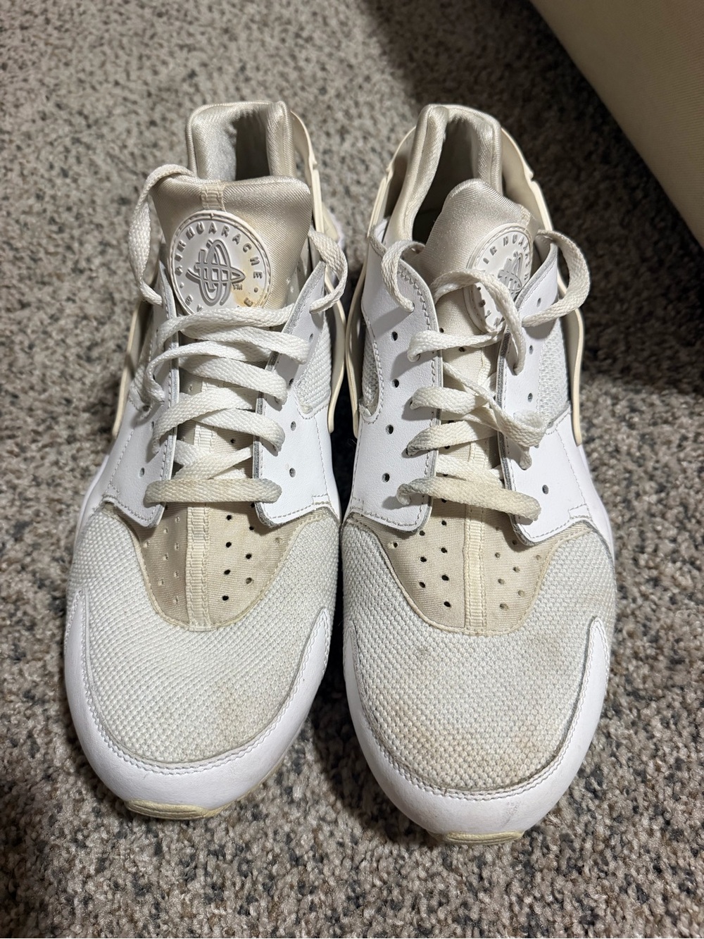 Nike Men's White and Cream Low-Top Sneakers
